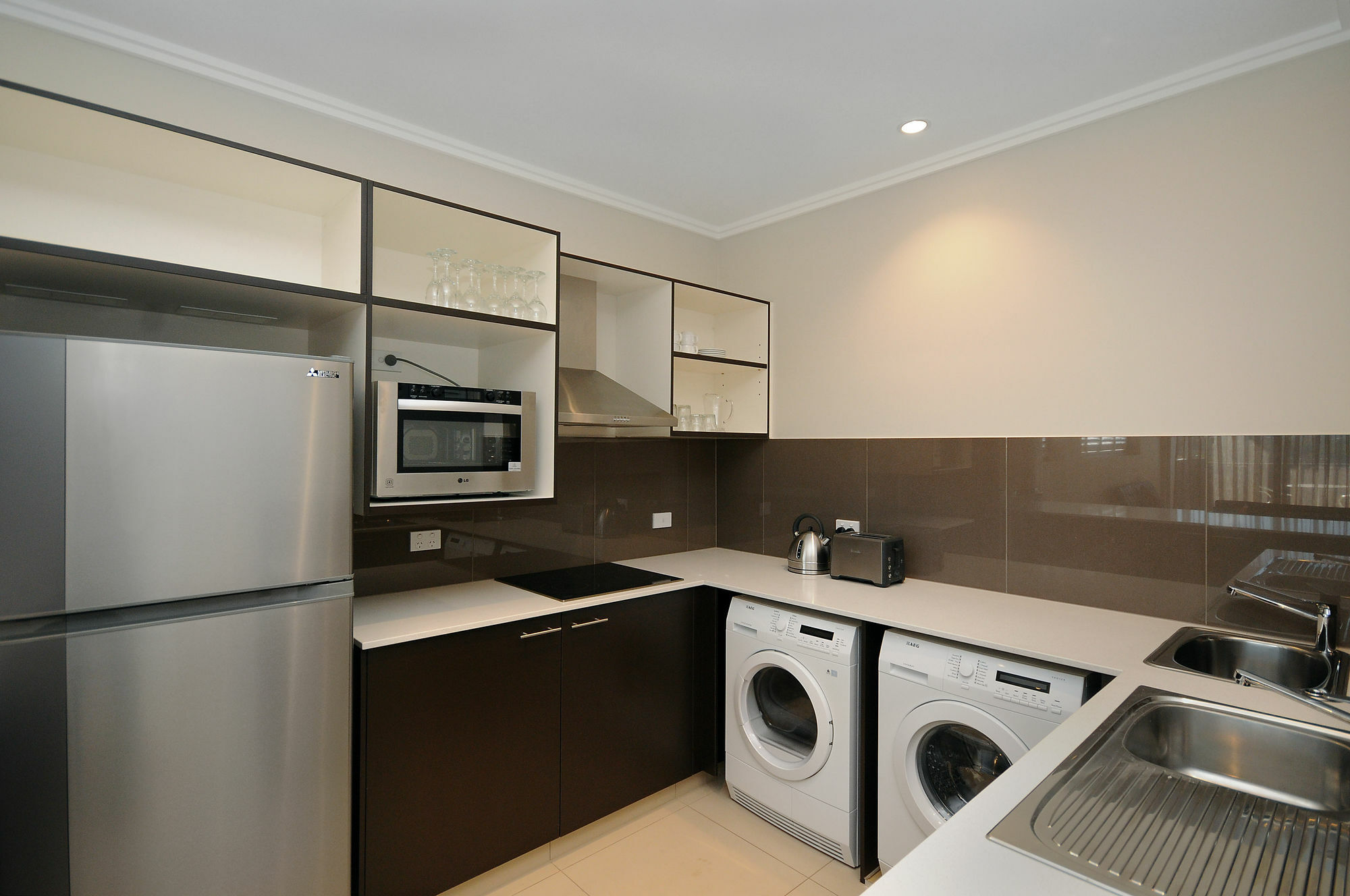 Laguna Serviced Apartments Тувумба Экстерьер фото